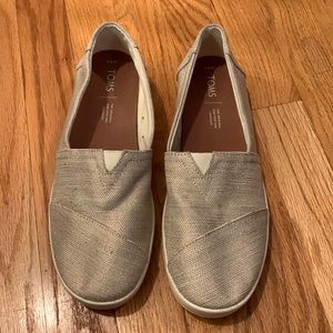 TOMS Avalon metallic gold linen weave, 8.5